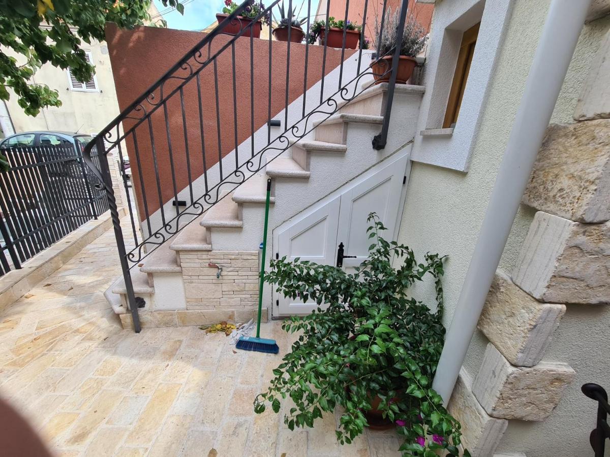 La Corte Di Kate-2 Biograd na Moru Kültér fotó